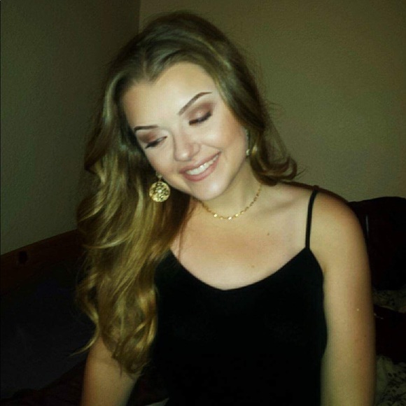 Meet your Posher, Hunter - Picture 2 of 3