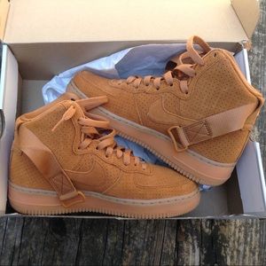 Women's Air Force 1