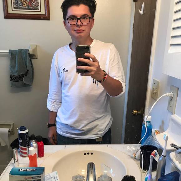 Meet your Posher, William - Picture 1 of 1