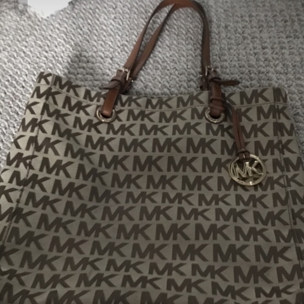 Michael Kors Tote