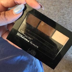 Maybelline brow drama pro palette