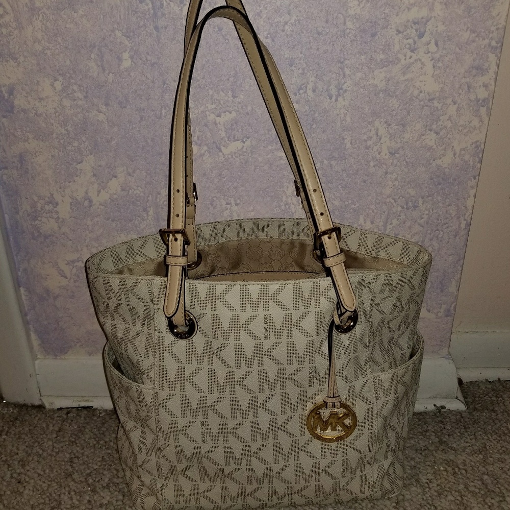Michael Kors vanilla tote