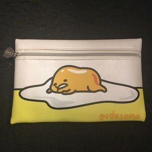 🆕Gudetama makeup bag