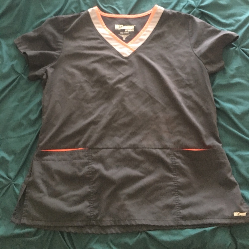 Grays Anatomy Active Scrub Top
