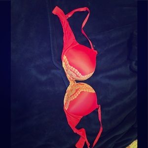 Victoria's Secret bombshell