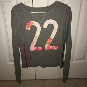 Hollister sweater/sweatshirt