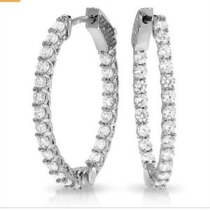 2.64ctw White Sapphire Earrings sm906