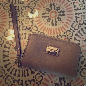 Michael Kors silver/gray zipper wristlet