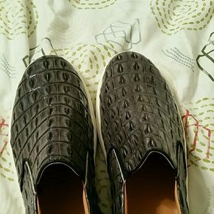 Meet your Posher, Elvie