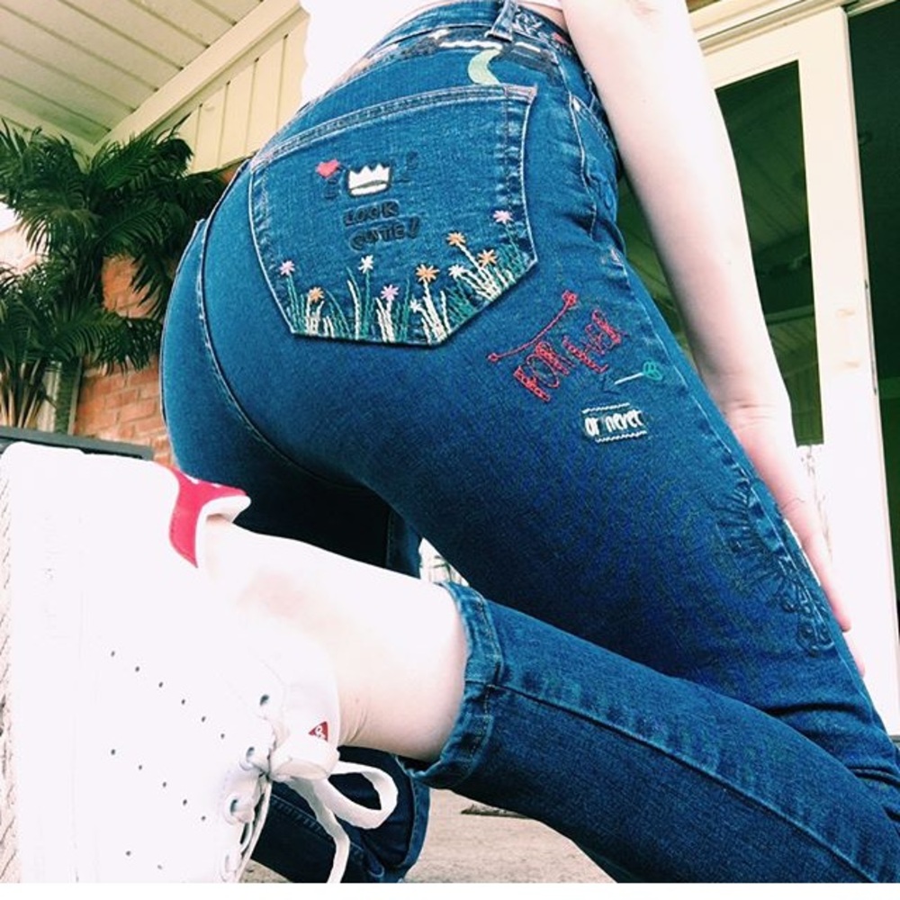 TOPSHOP embroidered jeans