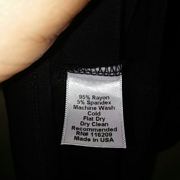 Velvet torch dress. - Picture 5 of 6