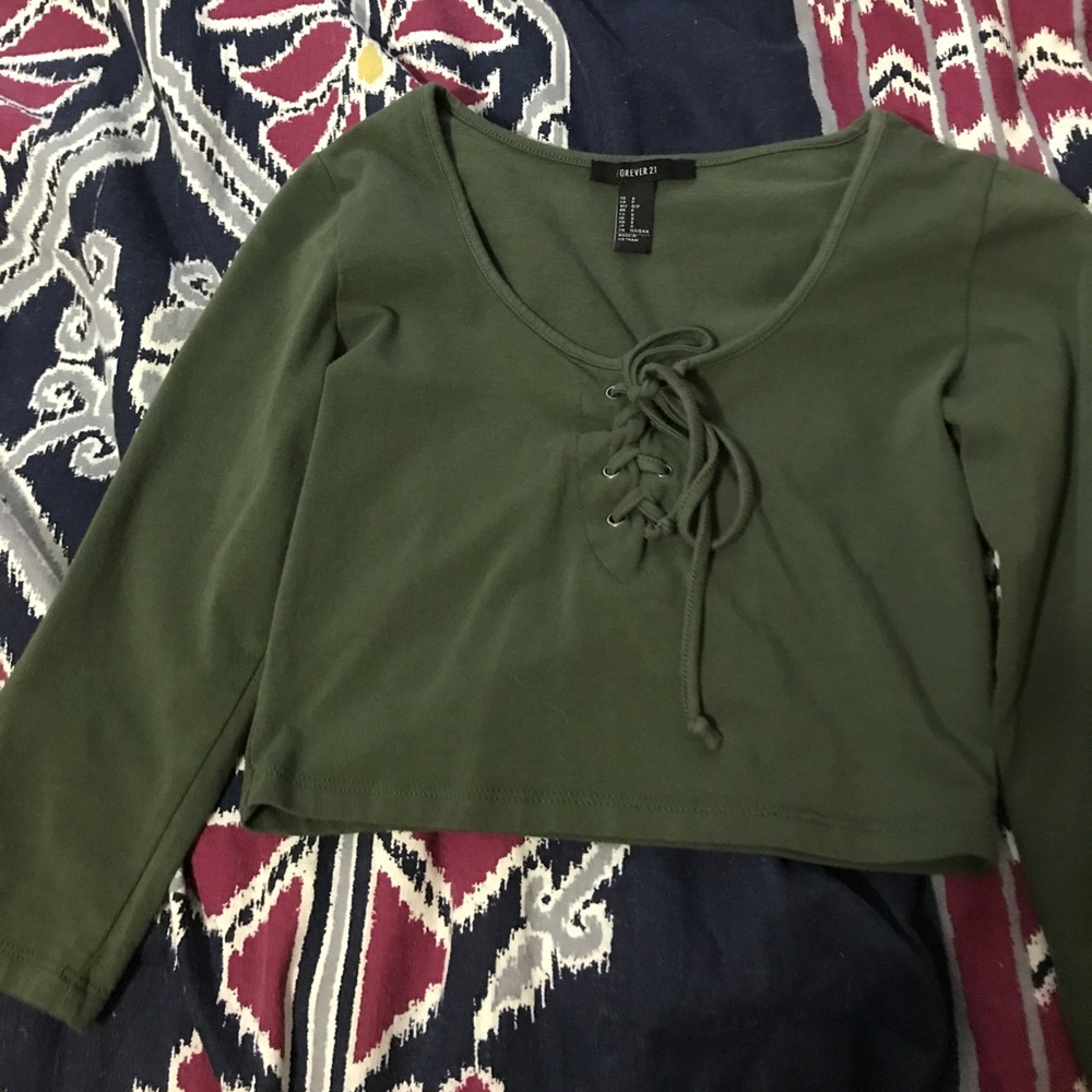 3/4 Quarter Sleeve Crop Top