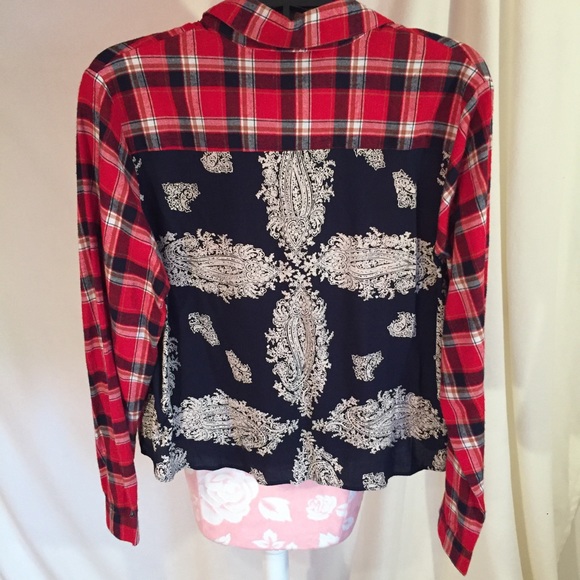 Red flannel with Paisley back - Picture 4 of 4