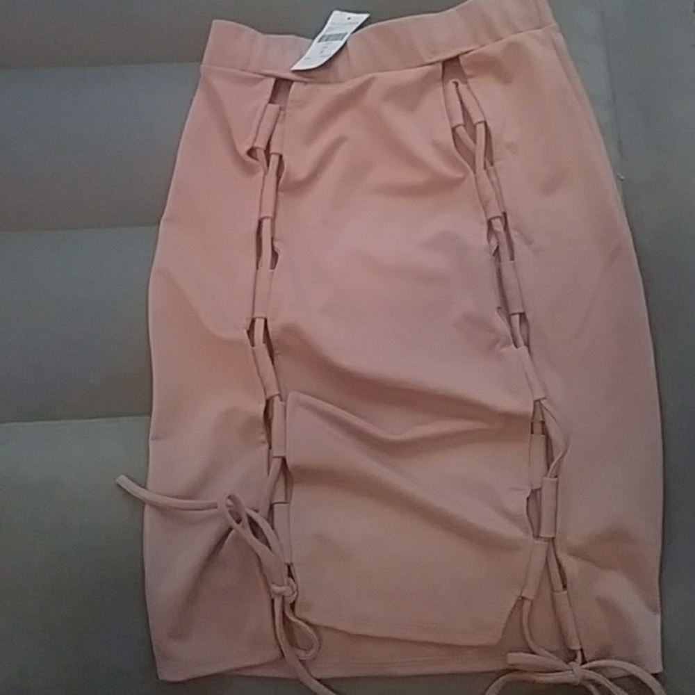 Fashion nova skirt