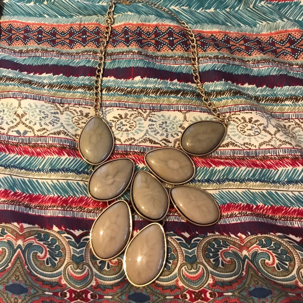 Statement necklace