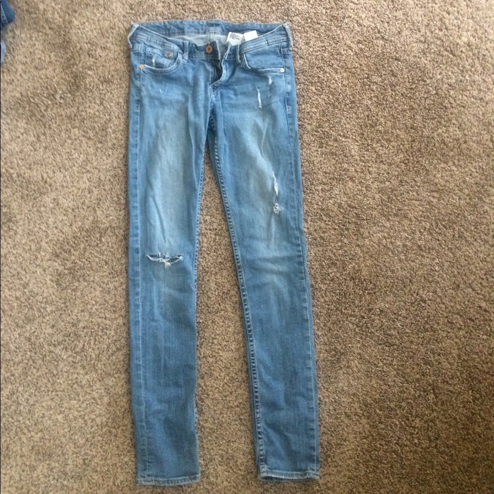 low rise light wash jeans