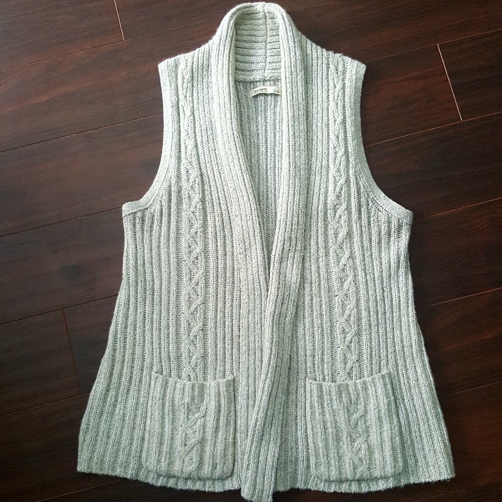 Old Navy Sweater Vest Cardigan