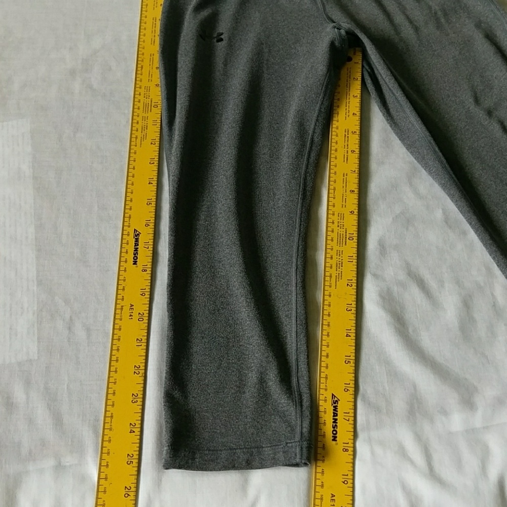 UA womens small fitted cropped legging heatgear S - Picture 4 of 8