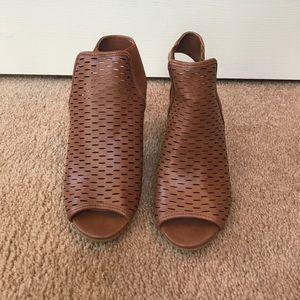 Open toed Heeled booties