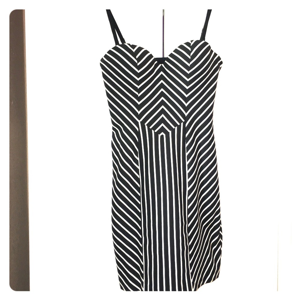 GUESS black and white dress