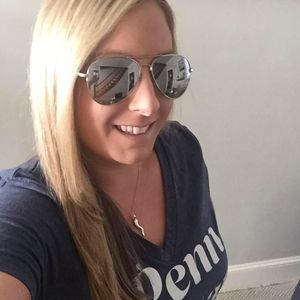 Meet your Posher, Cara mia