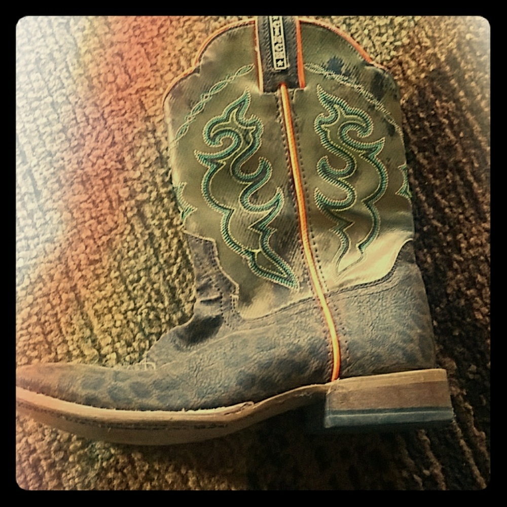 CHEETAH PRINT CINCH BOOTS