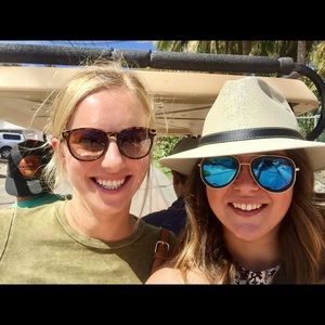 Meet your Posher, Angela