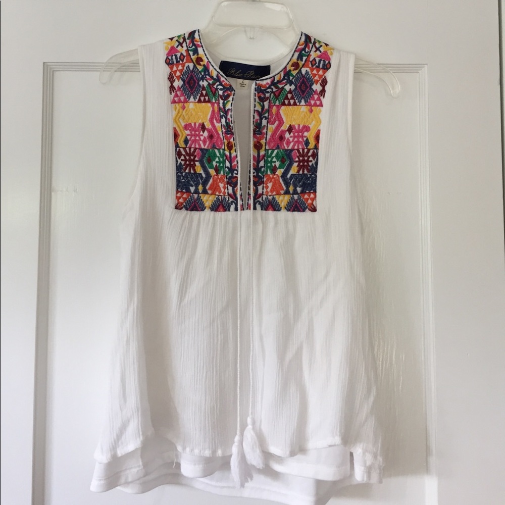 Francesca's White Embroidered Top