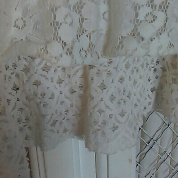 On hold sweet lace top - Picture 3 of 3