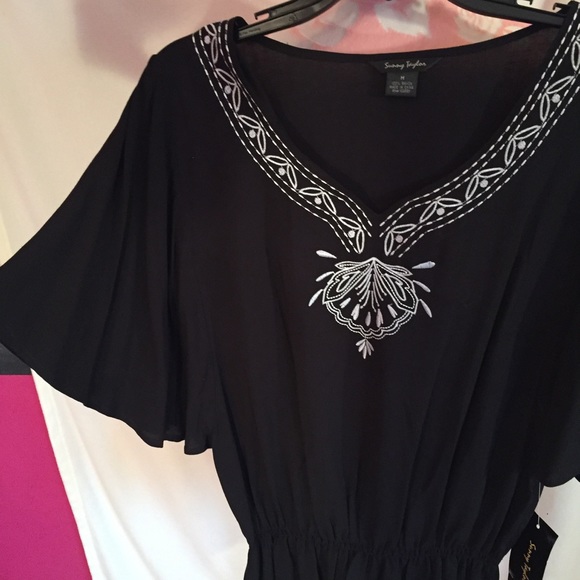 Sunny Taylor Black Top w/ cinched waist - Picture 4 of 5