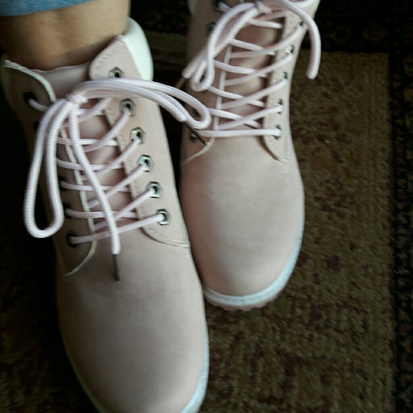 NWT CAMOUFLAGE MARTIN ANKLE BOOTS - Picture 3 of 5