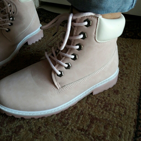 NWT CAMOUFLAGE MARTIN ANKLE BOOTS - Picture 4 of 5