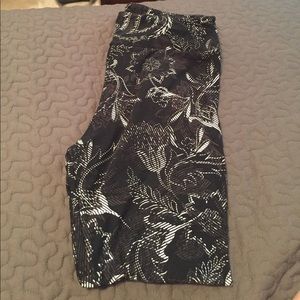 Lularoe Tall and Curvy Leggings