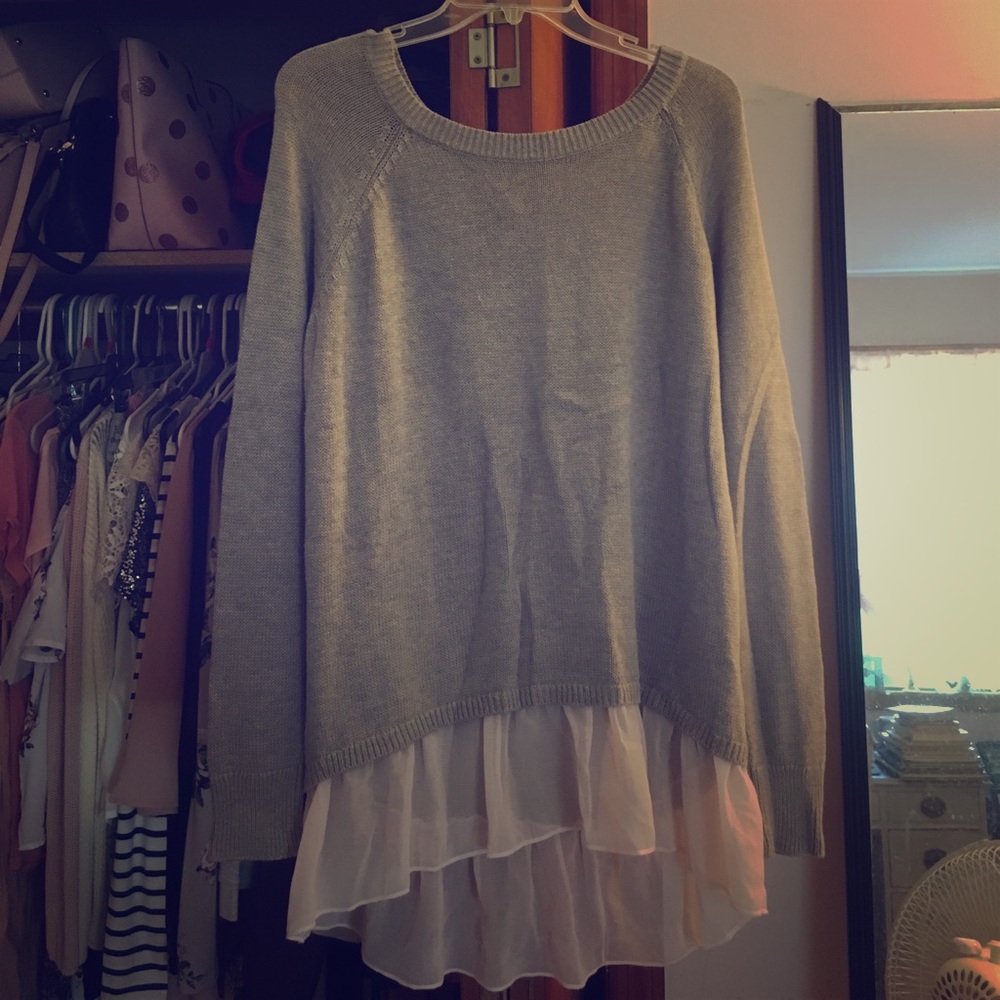 Selling a sweater with detail bottom