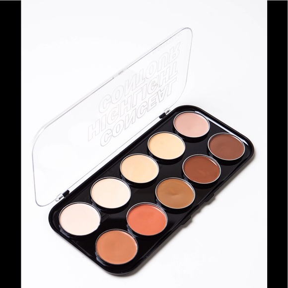 Cream Foundation Pallete - Picture 2 of 3