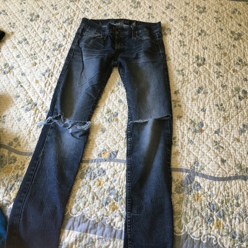 Authentic Hot Topic super skinny jeans 28X32
