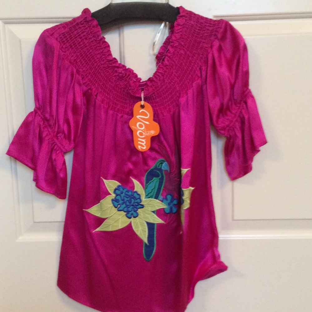 NWT Voom silk top by Joy Han! Size Small
