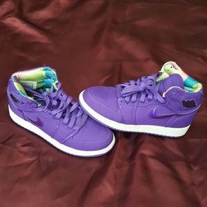 Girls Air Jordan 1 High GS sz 5Y