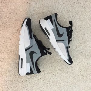 NEW Nike Air Max