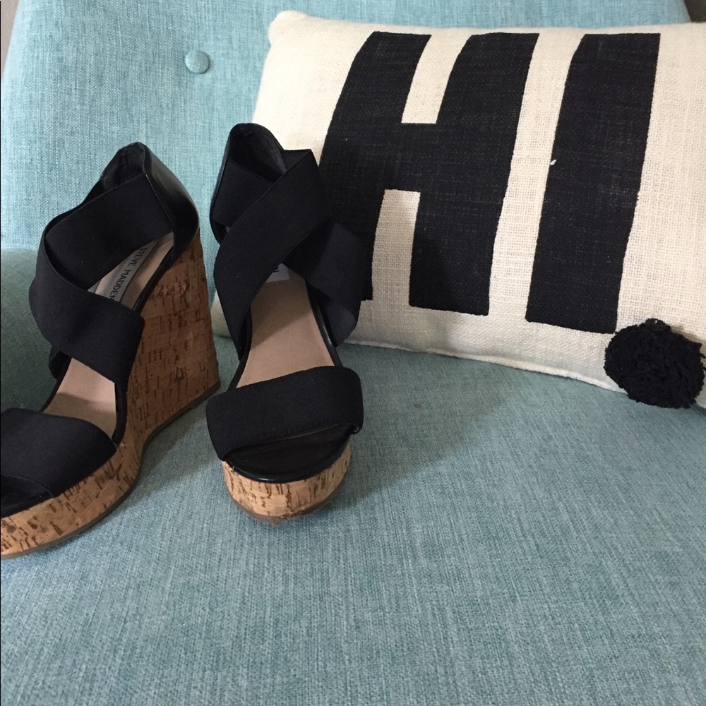 Steve Madden Black Elastic Wedges