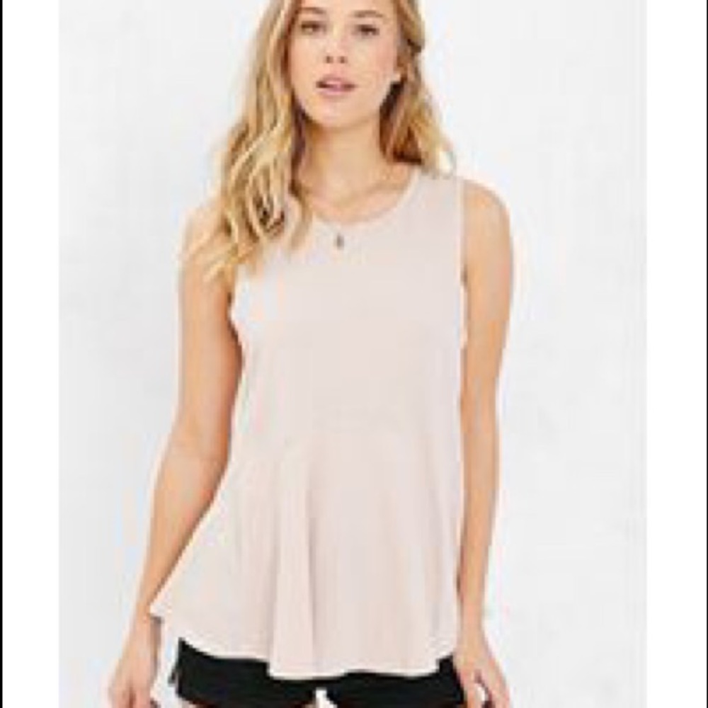 UO Swing Tank