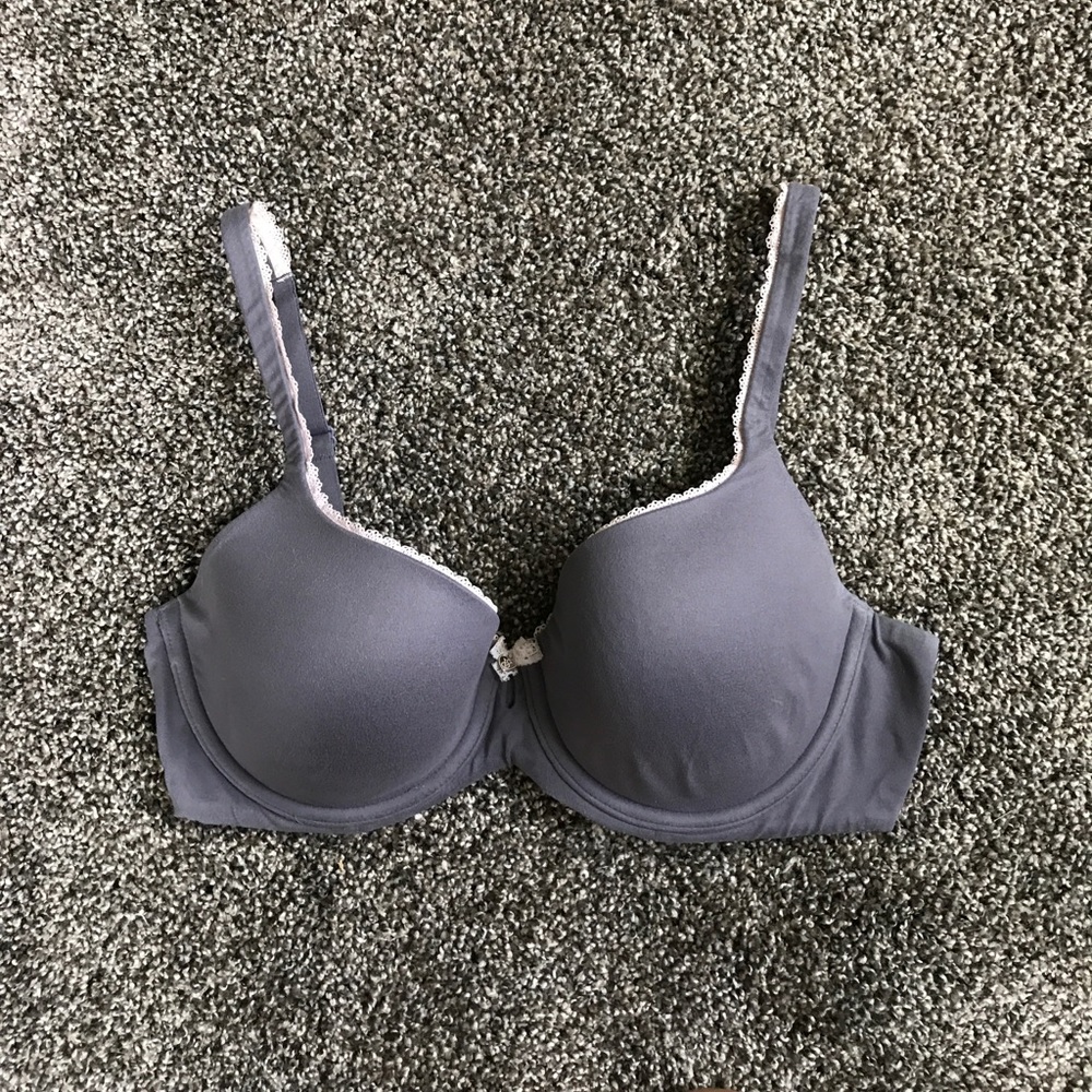 Victoria's Secret 32DD Body Lined Demi Bra