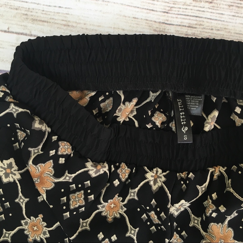 ✨Boho Shorts - Picture 3 of 7