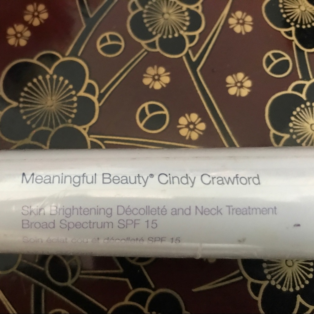 Meaningful Beauty Skin Brightening &!Neck