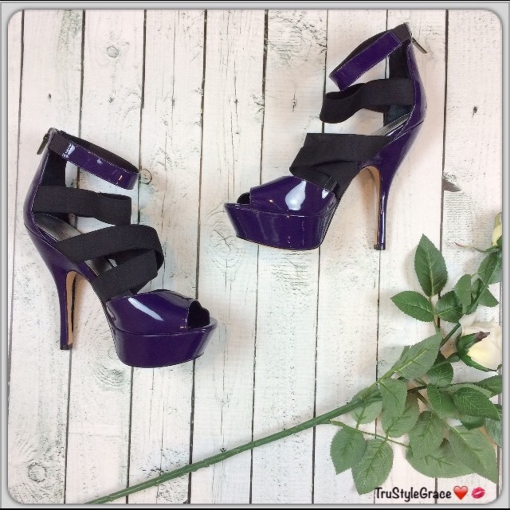 NWOT 💜 Bebe Purple Open Toe Platform Heels