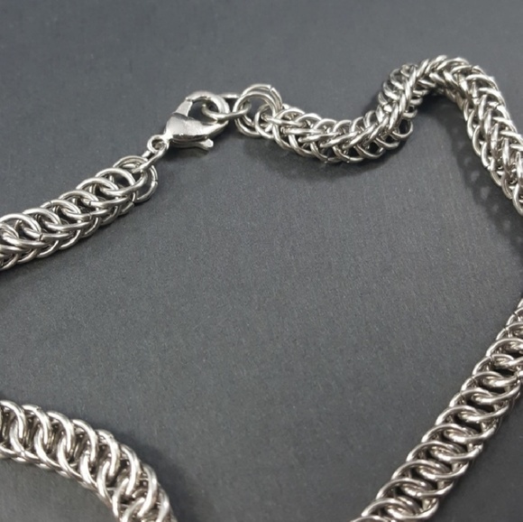 🔴SOLD🔴Mens Stainless Steel Chainmail Necklace - Picture 3 of 4