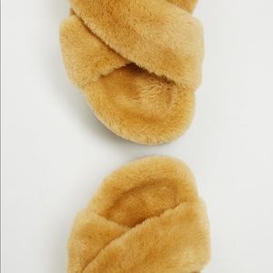 Jeffrey Campbell Shoes - Jeffrey Campbell Luxe Faux Fur Sandals Jeffrey Campbell Shoes - Jeffrey Campbell Luxe Faux Fur Sandals