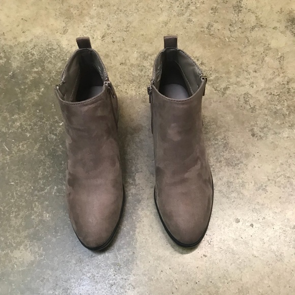 Double Zipper Bootie Taupe - Picture 4 of 6