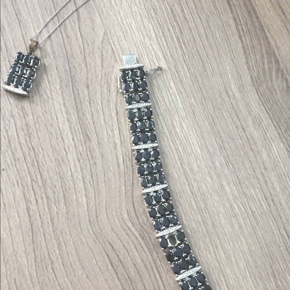 Beautiful sapphire bracelet with diamond chips - Picture 2 of 3