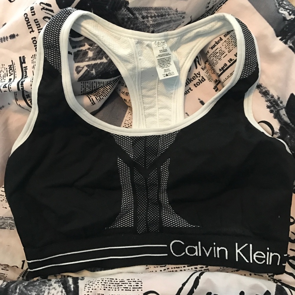 CALVIN KLEIN SPORTS BRA